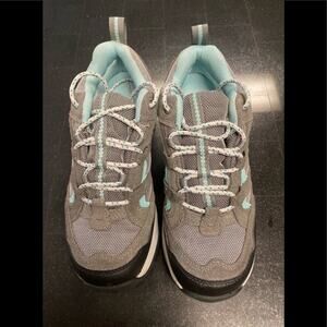 LL BEAN WOMENS HIKING SHOE SIZE 7 MINT